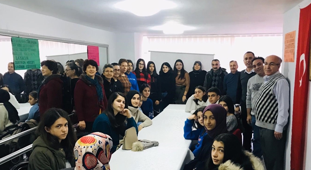 KAHVALTIDA BİR ARAYA GELDİLER