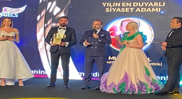 MUSTAFA YEL’E EN DUYARLI SİYASET ADAMI ÖDÜLÜ