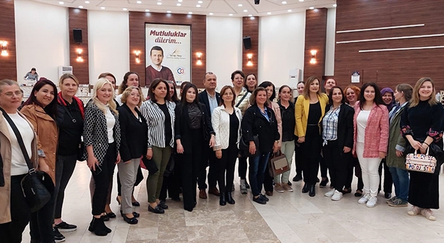 CHP’DEN YOĞUN KATILIMLI İFTAR