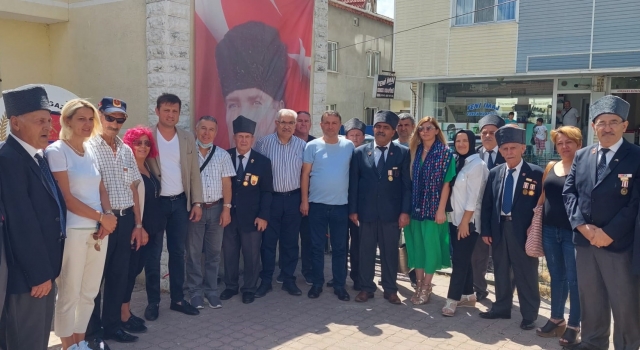 KIBRIS BARIŞ HAREKÂTININ 48. YIL DÖNÜMÜ KUTLANDI