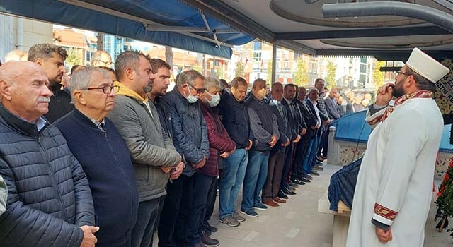 ECZACI NADİRE TUNALI DUALARLA TOPRAĞA VERİLDİ