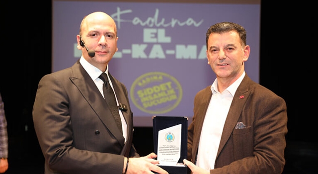 CEM ÖĞRETİR MODERATÖRLÜĞÜNDE SÖYLEŞİ DÜZENLENDİ
