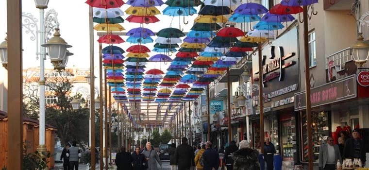 CANBAZLAR CADDESİ YENİ GÖRÜNÜMÜNE KAVUŞTU