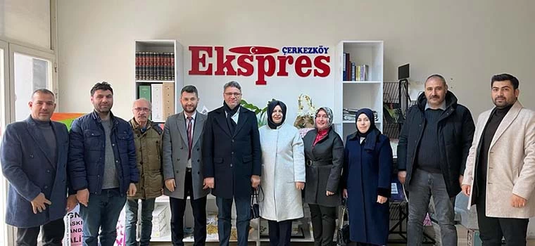 AZBAY; “GAZETECİLER MİLLETİN VİCDANINA SES OLMAKTADIRLAR”