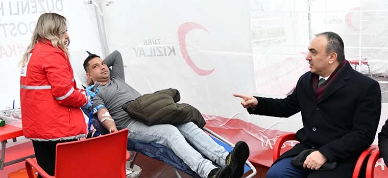 VALİ SOYTÜRK, VATANDAŞLARI KAN BAĞIŞINA DAVET ETTİ