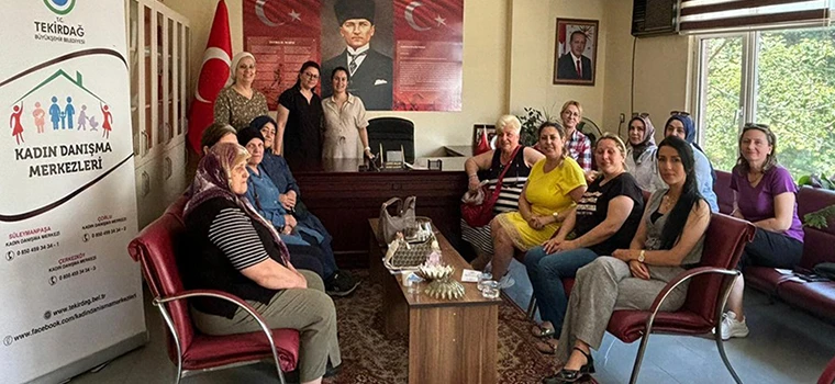 ŞARKÖY VE ÇORLU’DA KADIN SÖYLEŞİSİ DÜZENLENDİ