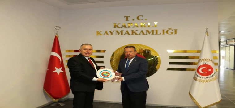 THK’DAN KAPAKLI KAYMAKAMI GÜRDAL VE BAĞIŞÇILARA PLAKET