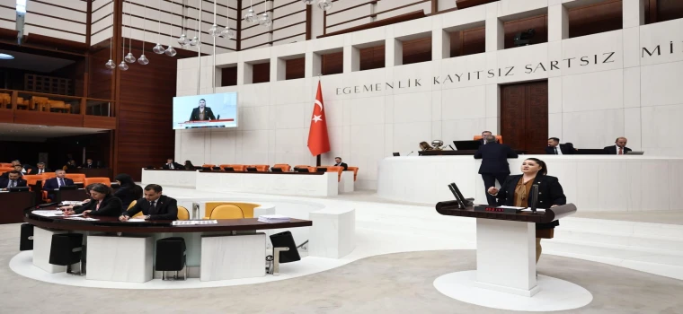 TAŞCI’DAN TORBA KANUN GÖRÜŞMELERİNDE HÜKÜMETE SERT ELEŞTİRİLER: “ÜLKEMİZDE DİJİTAL BİR DARBEYLE UYANDIK”