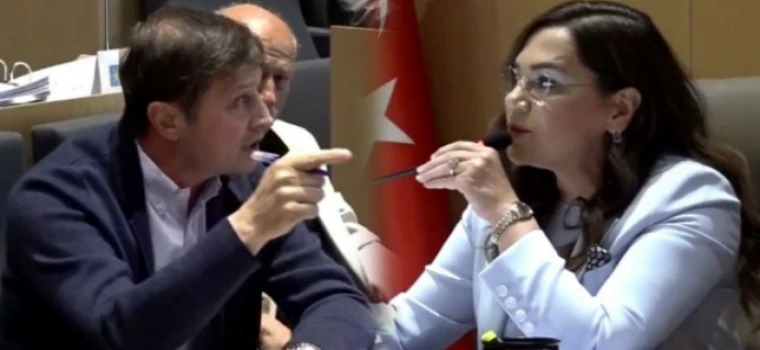 TEKİRDAĞ BÜYÜKŞEHİR BELEDİYE MECLİSİNDE YÜCEER İLE AKAY ARASINDA ‘OTOPARK’ TARTIŞMASI YAŞANDI