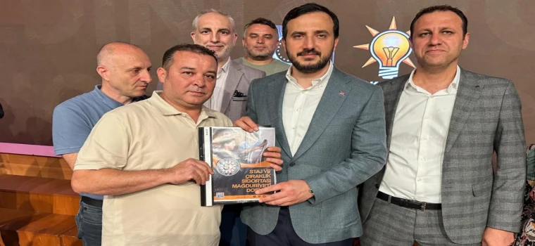 BİR SİGORTADAN DAHA FAZLASI: STAJ VE ÇIRAKLIK MAĞDURİYETİ AK PARTİ İSTANBUL İL BAŞKANLIĞI'NDA MASAYA YATIRILDI