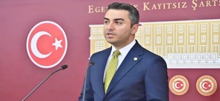 “Yüz ölçümü Konya Ovası kadar bile olmayan ülkelerden ürün ithal ediyoruz”