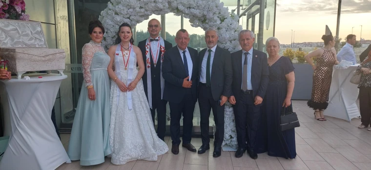 Kuş ve Özcan Ailelerinin Mutlu Günü