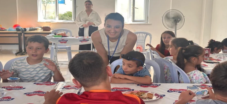 YENİKÖY’DE UMUT YEŞERDİ: BÜYÜKŞEHİR’DEN YANGIN MAĞDURLARINA MORAL DESTEĞİ