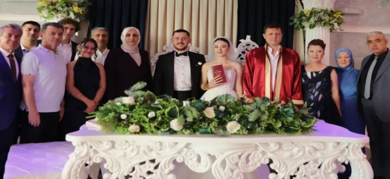 Yeşil ve Dülger Ailelerinin Mutlu Günü