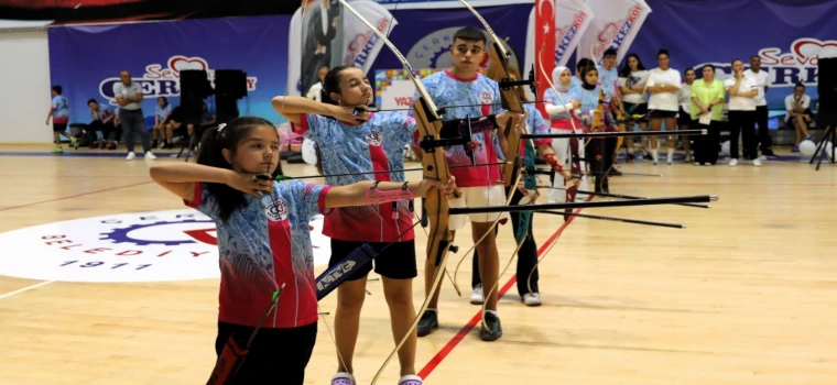 ÇERKEZKÖY YAZ SPOR OKULLARI’NDAN GÖRKEMLİ KAPANIŞ