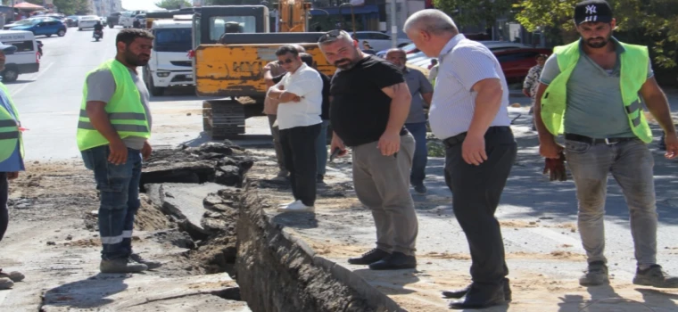 ÇERKEZKÖY’DE 37 YILLIK SAĞLIKSIZ SU BORULARINA CANDAN YÜCEER DOKUNUŞU