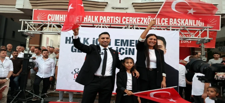 SEDAT ÇOLAK CHP İLÇE BAŞKANLIĞINA ADAYLIĞINI AÇIKLADI