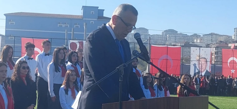 KAYMAKAM GÜNLÜ: “CUMHURİYET, BAĞIMSIZLIĞIMIZIN SÖNMEYEN MEŞALESİDİR”