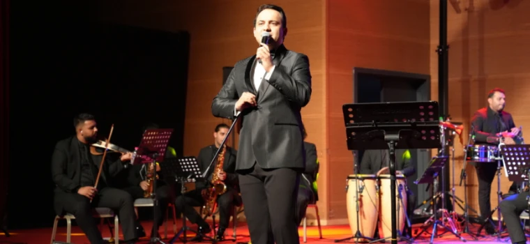 103. YIL COŞKUSU KENT ORKESTRASI İLE TAÇLANDI