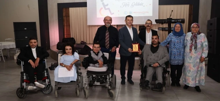 3 ARALIK’TA KAPAKLI’DA DUYGU DOLU VE RENKLİ ETKİNLİKLER