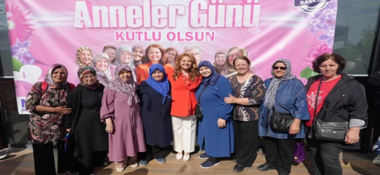 ERGENE’DE ANNELER GÜNÜ ETKİNLİĞİNE YOĞUN İLGİ