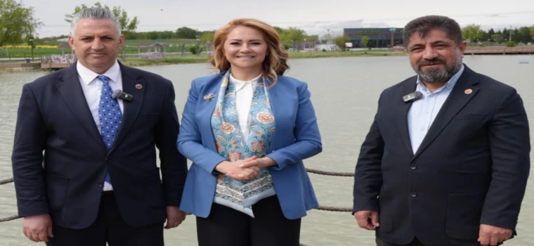 BAŞKAN MÜGE YILDIZ TOPAK: “VELİMEŞE KOCA GÖLÜMÜZÜ YENİLİYORUZ”