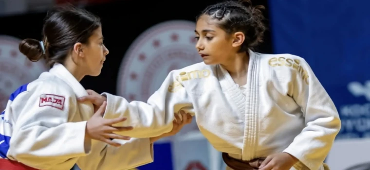 ÇERKEZKÖYLÜ MİLLİ SPORCUMUZ BERRA BEKÇİ AVRUPA 3.'SÜ OLDU