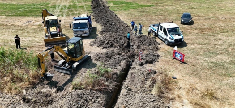 BAHÇELİEVLER’DE 30 YILLIK SU SORUNU ÇÖZÜLDÜ