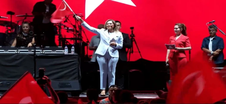 Yüceer Çerkezköy’den seslendi: Biz Cumhuriyet’ten yanayız