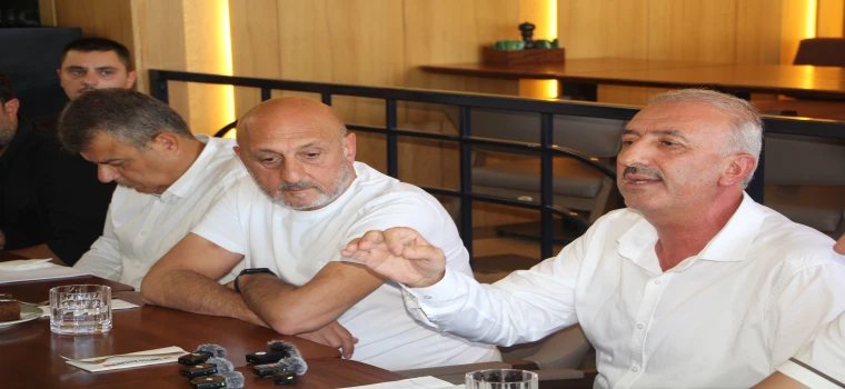 Karadeniz ve Yılmaz: “Başkanın seçtiği meclis değil, meclisin seçtiği başkan"