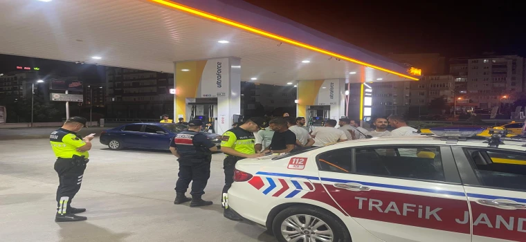 Korsanı yakalattılar, yolcu cezasından kaçamadılar!