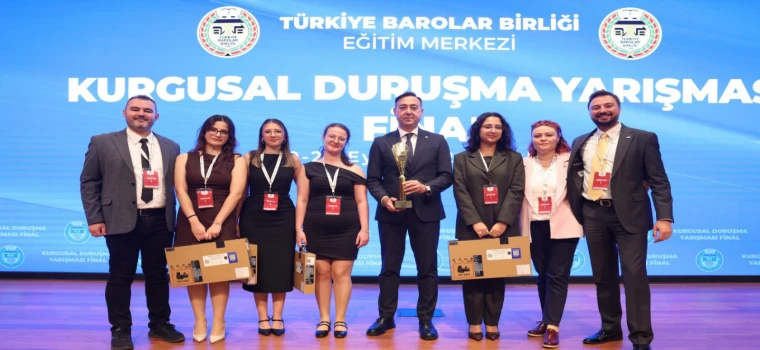 Tekirdağ Barosu'ndan Türkiye Şampiyonluğu