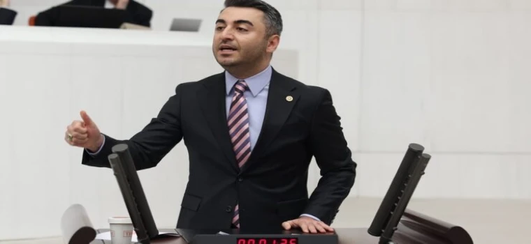 Cem Avşar’dan “Nereden Buldun Yasası” çağrısı: “Yolsuzlukta pik, yoksullukta dip”