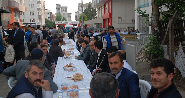 TOKATLILAR İFTARDA BULUŞTU