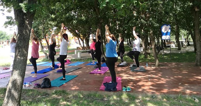 ÇERKEZKÖY’DE YOGA SEANSLARI BAŞLADI