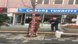 AĞAÇLAR HANİFE TEYZE’YE EMANET