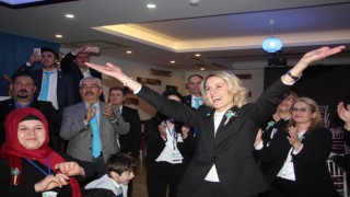 İYİ PARTİ’DE ERSEÇKİN GÜVEN TAZELEDİ