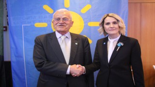 İYİ PARTİ’DE KONGRE BAŞLADI: İKİ ADAY YARIŞIYOR