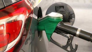 BENZİN VE MOTORİNDE BÜYÜK İNDİRİM BEKLENİYOR