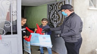 KAPI KAPI GEZEREK 151 BİN MASKE DAĞITTILAR