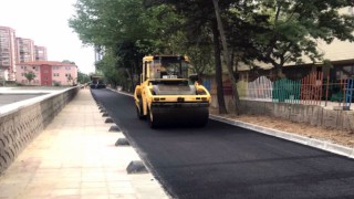 YOL VE KALDIRIM ÇALIŞMALARI SÜRÜYOR