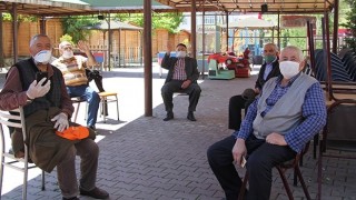 65 YAŞ ÜSTÜ VATANDAŞLARIN KATILMASI YASAKLANDI