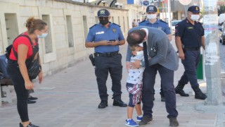 MİNİK ÇOCUĞUN AKAY SEVGİSİ