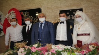 DİLLERE DESTAN DÜĞÜNDE DÜNYAEVİNE GİRDİLER