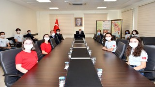VALİ YILDIRIM, SEVAL-AHMET ÇETİN FEN LİSESİ ÖĞRENCİLERİNİ AĞIRLADI