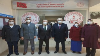 AK PARTİ’DEN ÖĞRETMENLER GÜNÜ ZİYARETİ