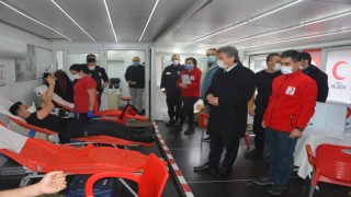 EMNİYET MENSUPLARI, KIZILAY’A KAN BAĞIŞLADI