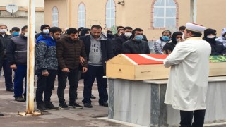 SOBADAN ZEHİRLENEN 10 YAŞINDAKİ EMİRHAN SON YOLCULUĞUNA UĞURLANDI