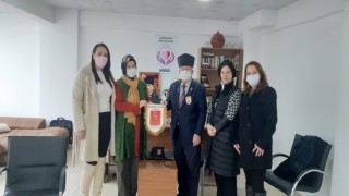 ÇERKEZKÖY’ÜN KADINLARI MEHMETÇİKLERE ATKI ÖRECEK