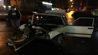 3 ARAÇ BİRBİRİNE GİRDİ